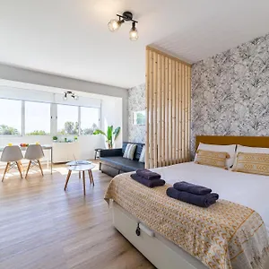  Apartamento Trendy Homes Bay
